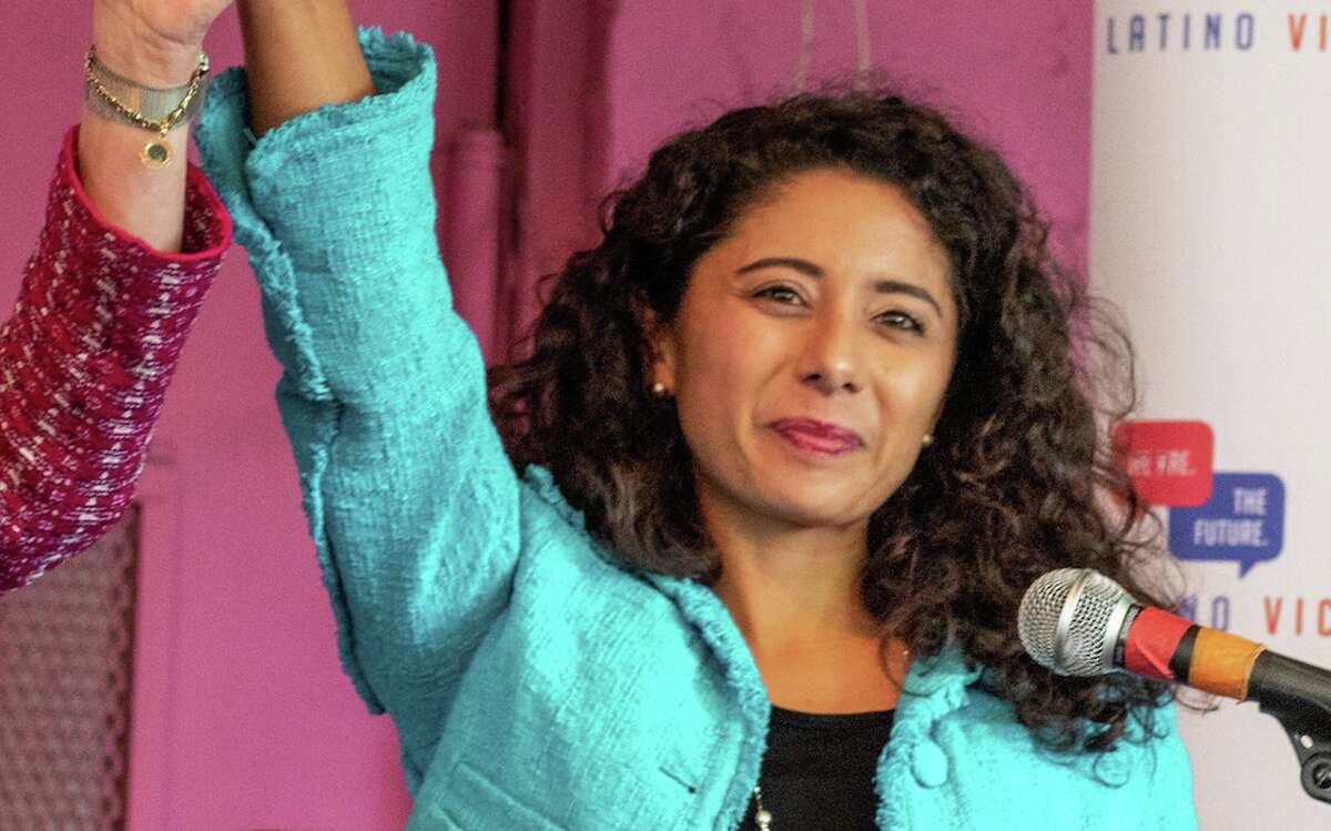 Wiki, Bio, Age, Election Results, Husband, Party, Campaign, Salary 9 Lina Hidalgo wins Harris County judge race