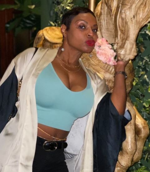 Who is Regina Murray? Wiki, Bio, Age, Husband, Daughter, Real Estate 3 Regina Murray Wiki: Danny Glover's Girlfriend Biography, Age, Husband, Net worth, Family & More