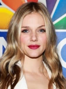 Tracy Spiridakos Bio