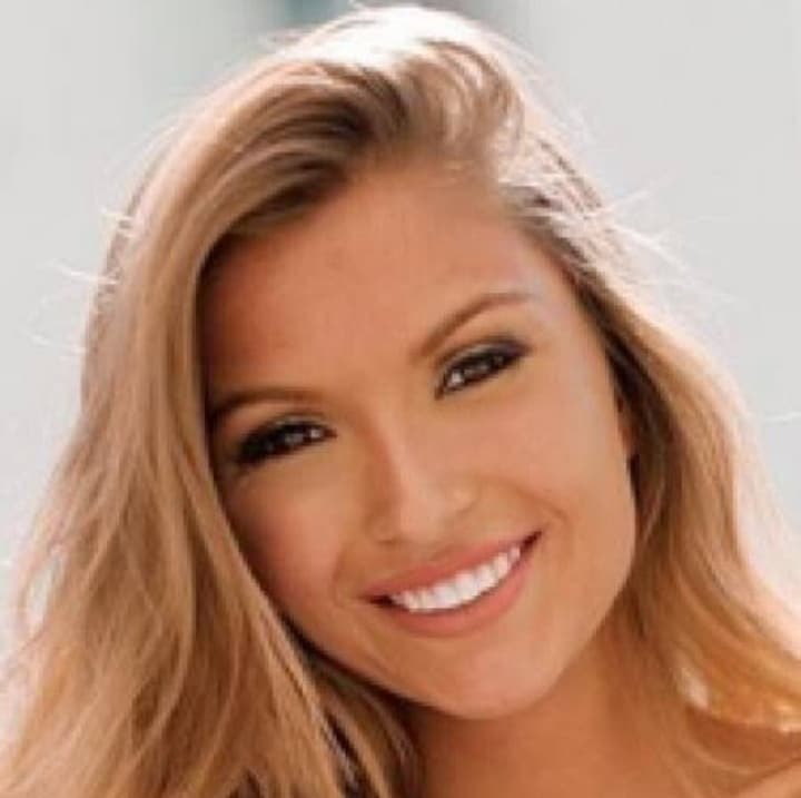 Sofia Bevarly Wiki, (Dan Bilzerian ExGirlfriend), Bio, Age, Height