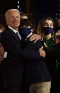An Image of Robert biden and Joe Biden