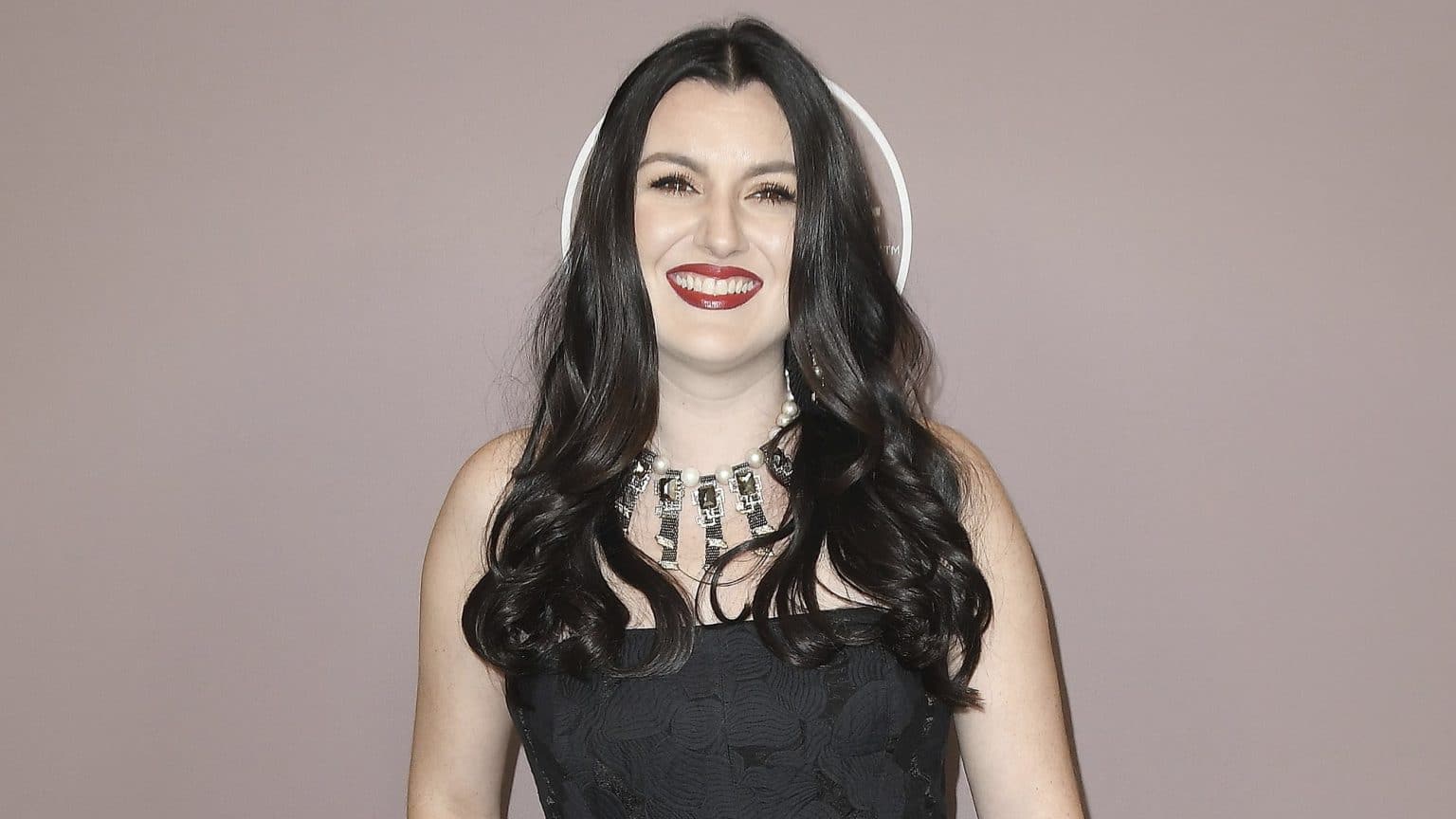 Fidji Simo: Wiki (Head of Facebook), Bio, Age, Husband, Family, Net Worth