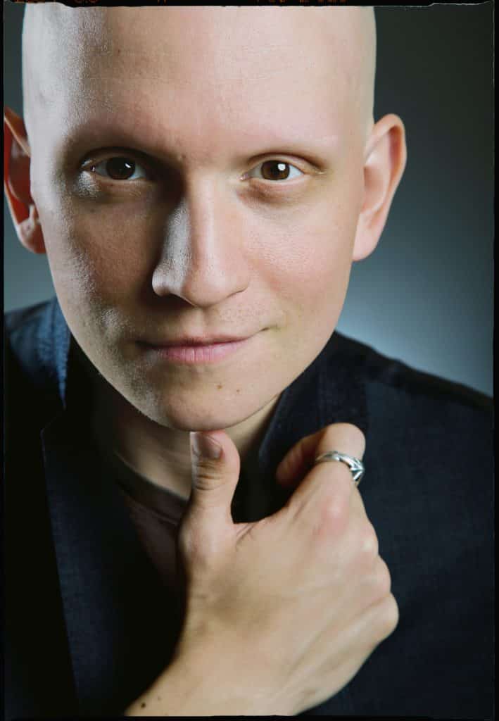 Anthony Carrigan Wiki, Bio, Family, Age, Family, Partners, Net Worth