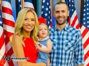 Kayleigh McEnany with family
