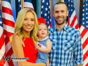 Kayleigh McEnany with family