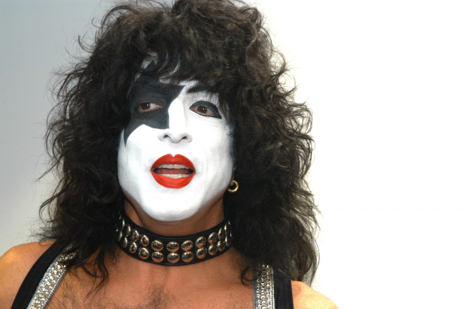 Paul Stanley Wiki Bio Age Career Wife Heart Attack Net Worth   GettyImages 106739717 1536x1021 