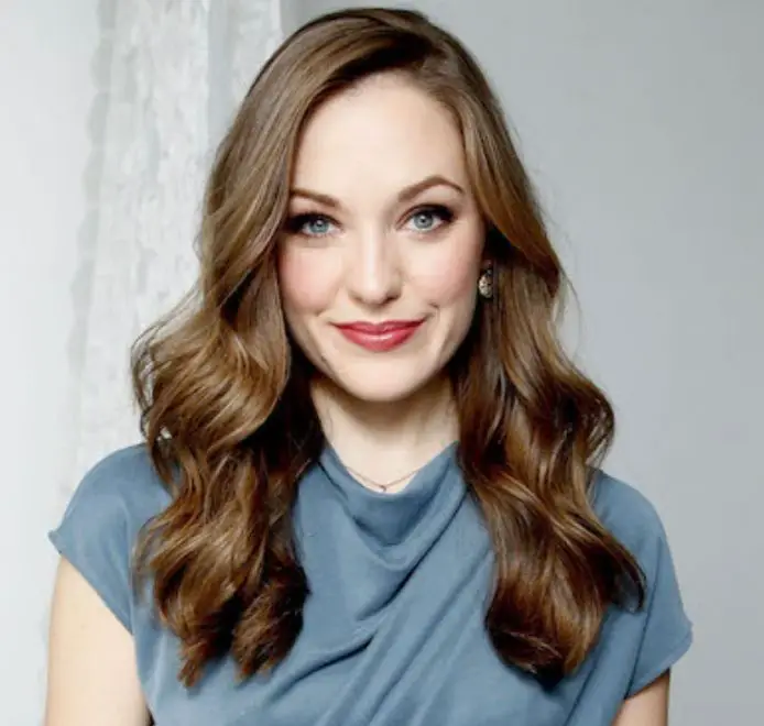 Laura Osnes: Wiki, Bio, Age, Height, Career, Family, Husband, Net Worth