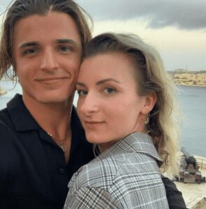 Nikita Kuzmin with girlfriend