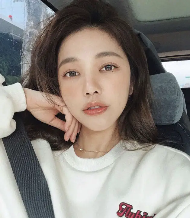 Lure Hsu Wiki, Bio, Age, Height, Career, Family, Diet, Husband, Net Worth