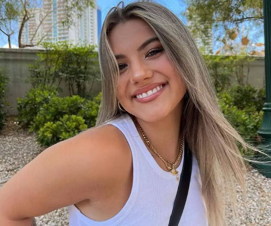 Sarah Jade Bleau: Wiki, Bio, Age, Height, Parents, Boyfriend, Net Worth