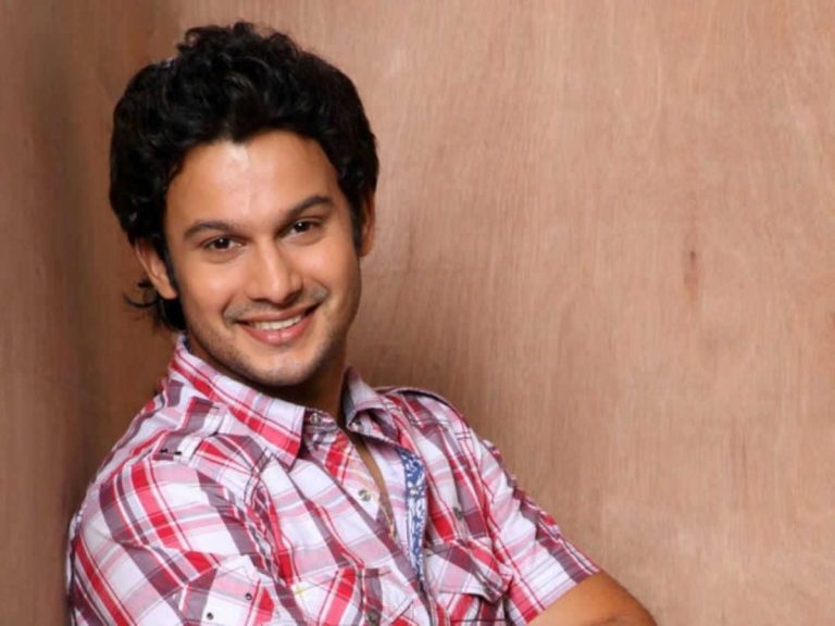 Adinath Kothare: Wiki, Bio, Age, Height, Movies, Family, Wife, Net Worth