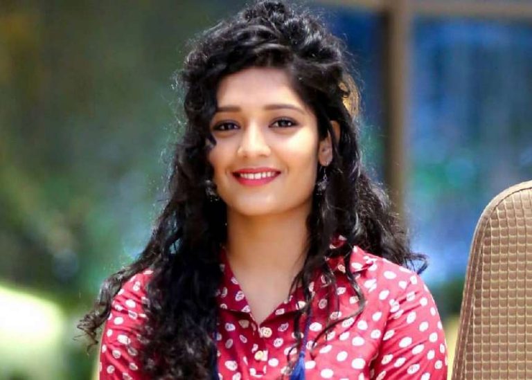 Ritika Nayak Wiki, Bio, Age, Height, Boyfriends, Parents, Movies, Net