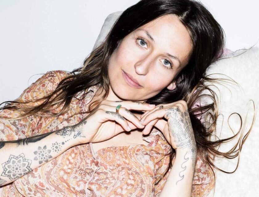 Domino Kirke: Wiki, Bio, Age, Height, Movies, Sister, Baby, Net Worth