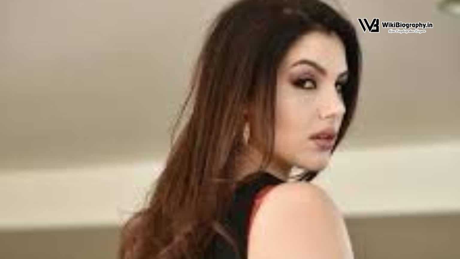 Who is Valentina Nappi? Wiki, Bio, Age, Height, Net Worth, Career