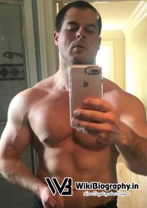 Evan Kardon muscular physique