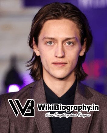 Percy Hynes White: Wiki, Bio, Age, Height, Movies, Girlfriend, Net Worth