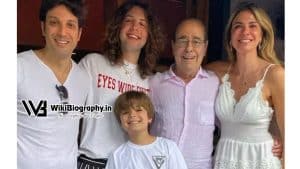 Luciana with father, sons and friend