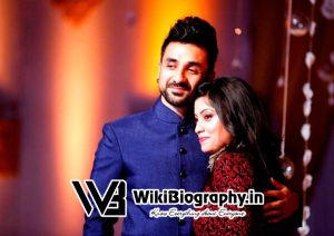 Vir Das and his Wife