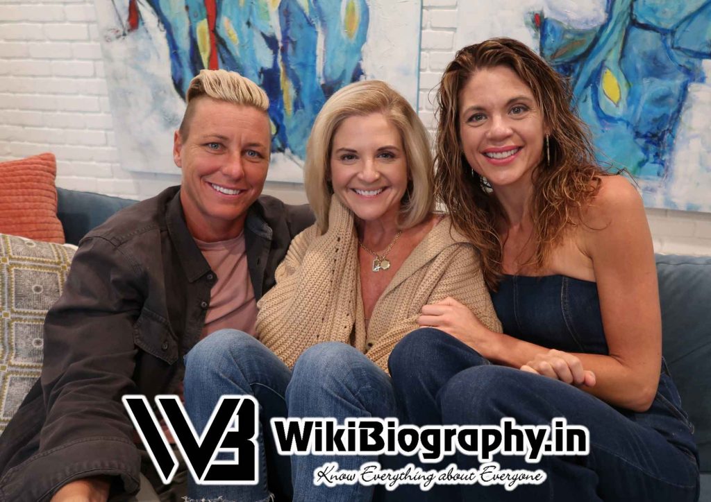 Amanda Doyle: Wiki, Bio, Age, Glennon Doyle, Family, Net Worth ...