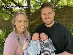 Bryce Ruthven with wife and twins