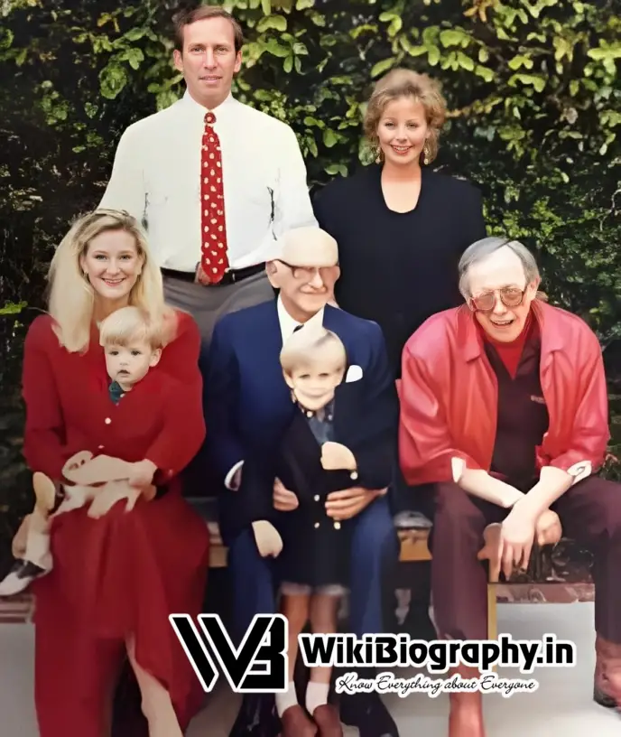 Casey Hammer Wiki, Biography, Age, Husband, Movies, Books, Family Vo