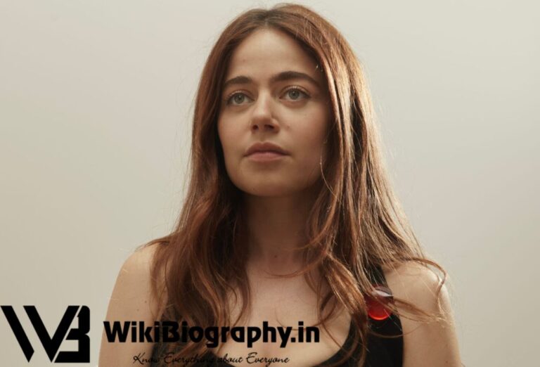 Molly Gordon: Wiki, Bio, Age, Height, Dating, Boyfriend, Net Worth