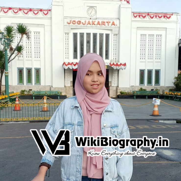 Putri Ariani: Wiki, Bio, Age, Height, Parents, Songs, Net Worth